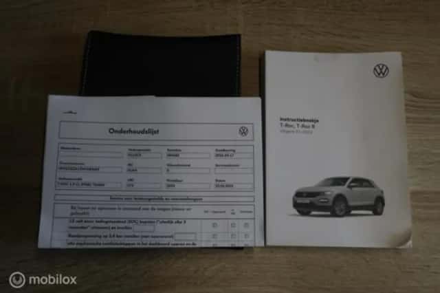 Volkswagen T-Roc (2022) thumbnail 36