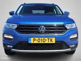 Volkswagen T-Roc thumbnail 5