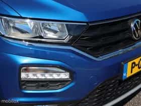 Volkswagen T-Roc thumbnail 6