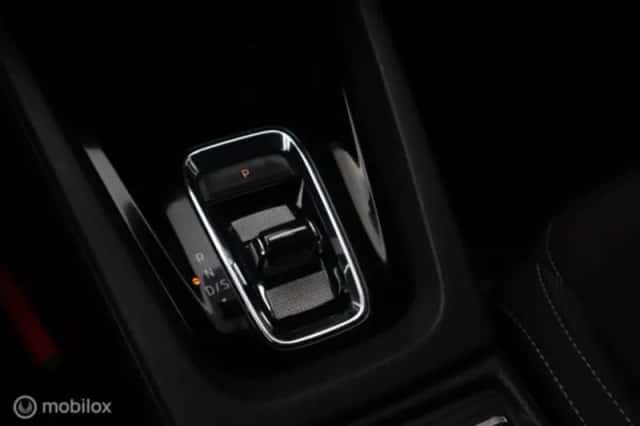 Škoda Octavia (2021) thumbnail 18