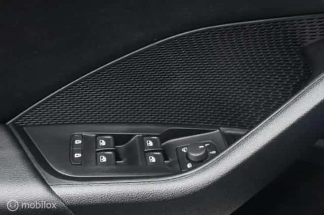 Škoda Octavia (2021) thumbnail 30