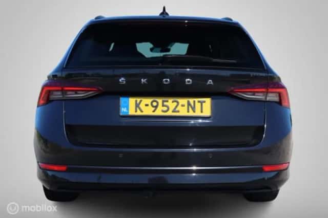 Škoda Octavia (2021) thumbnail 36