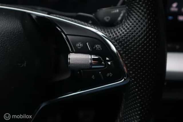 Škoda Octavia (2021) thumbnail 48