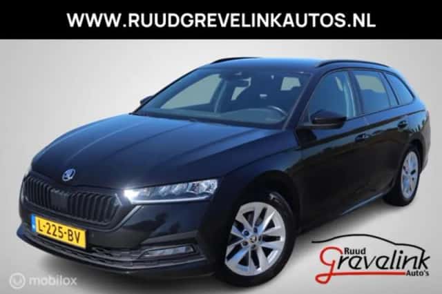 Škoda Octavia (2021) thumbnail 1