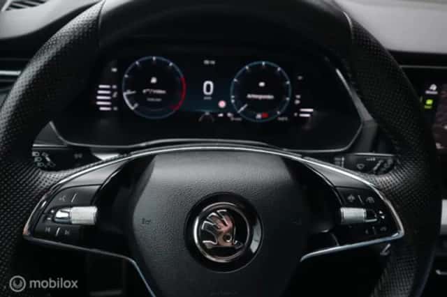 Škoda Octavia (2021) thumbnail 12