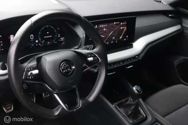 Škoda Octavia (2021) thumbnail 14
