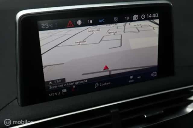 Peugeot 3008 (2017) thumbnail 19