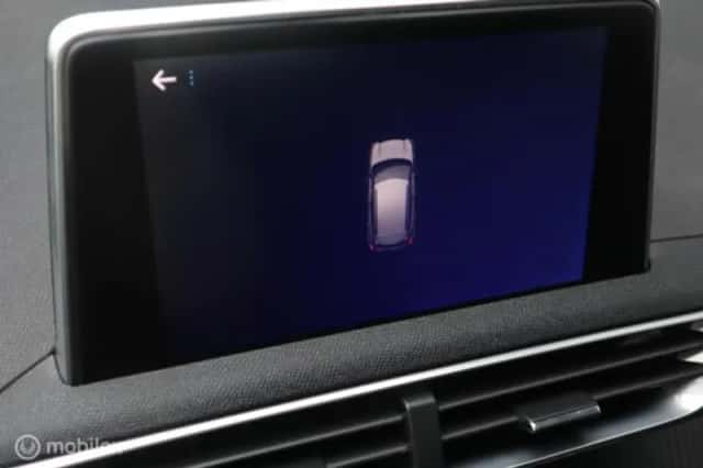 Peugeot 3008 (2017) thumbnail 24