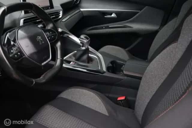 Peugeot 3008 (2017) thumbnail 27