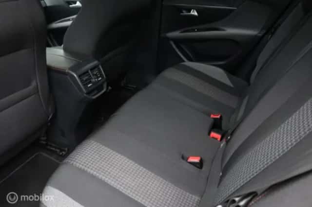 Peugeot 3008 (2017) thumbnail 30