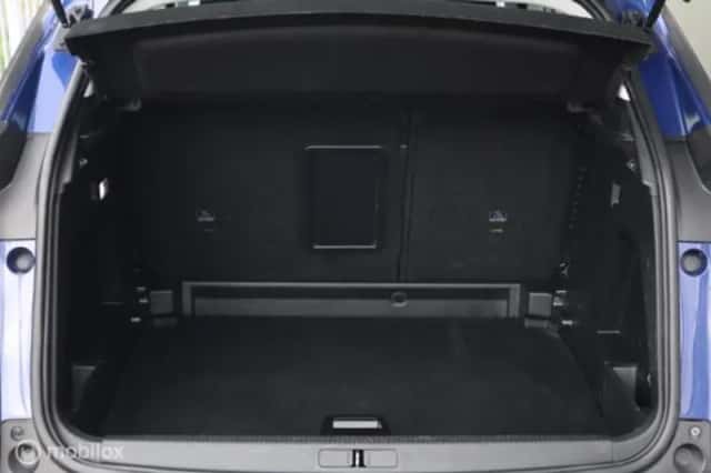 Peugeot 3008 (2017) thumbnail 34