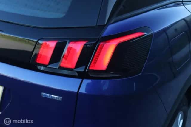 Peugeot 3008 (2017) thumbnail 39