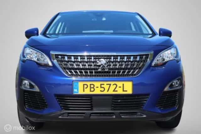 Peugeot 3008 (2017) thumbnail 5