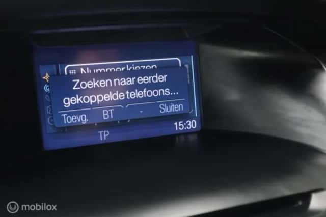 Ford Focus (2014) thumbnail 19