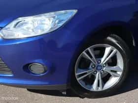 Ford Focus thumbnail 3