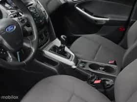 Ford Focus thumbnail 23