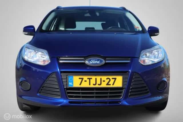 Ford Focus (2014) thumbnail 6