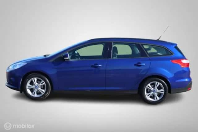 Ford Focus (2014) thumbnail 7