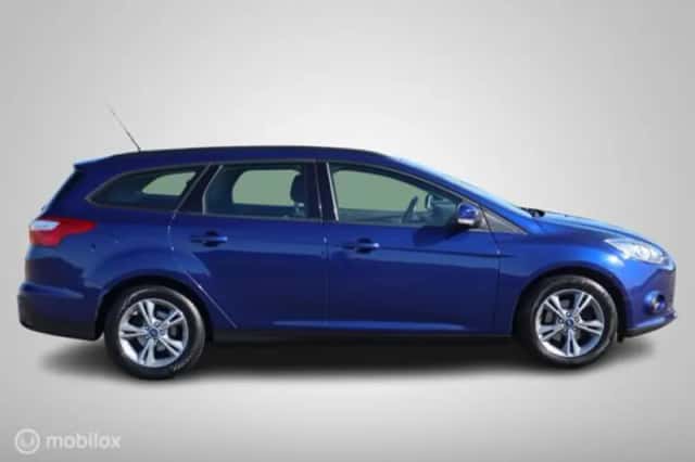 Ford Focus (2014) thumbnail 8