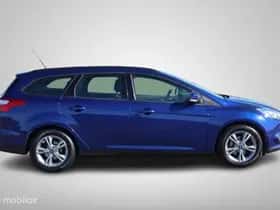 Ford Focus thumbnail 8