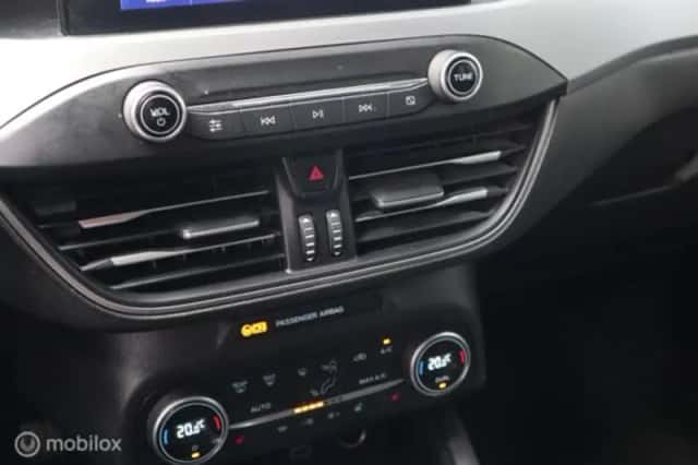 Ford Focus (2023) thumbnail 23
