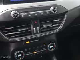 Ford Focus (2023) thumbnail 23