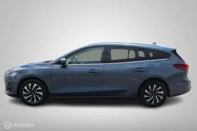 Ford Focus (2023) thumbnail 7