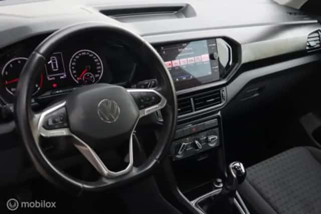 Volkswagen T-Cross (2021) thumbnail 16