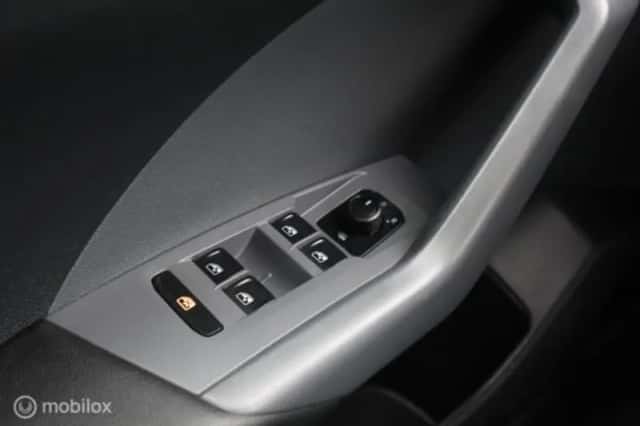 Volkswagen T-Cross (2021) thumbnail 24
