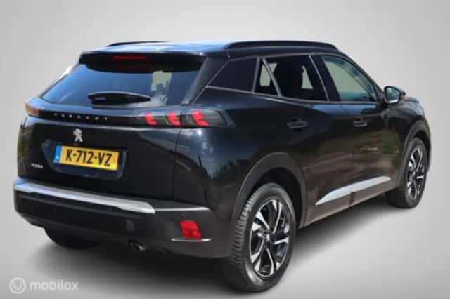 Peugeot 2008 (2021) thumbnail 4