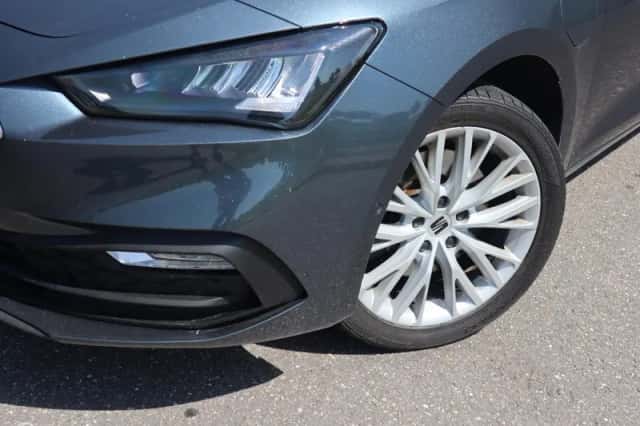 SEAT Leon (2020) thumbnail 2