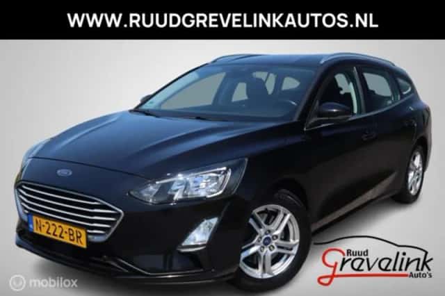 Ford Focus (2021) thumbnail 1