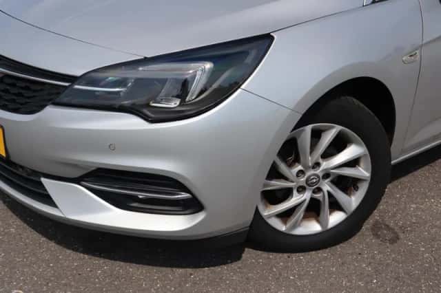 Opel Astra Sports Tourer (2021) thumbnail 2