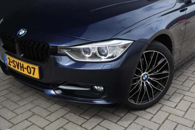 BMW 3-Serie (2013) thumbnail 2