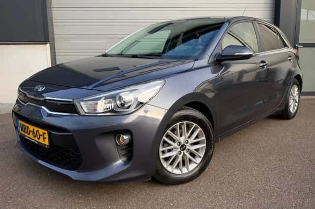 Kia Rio (2018) thumbnail 1