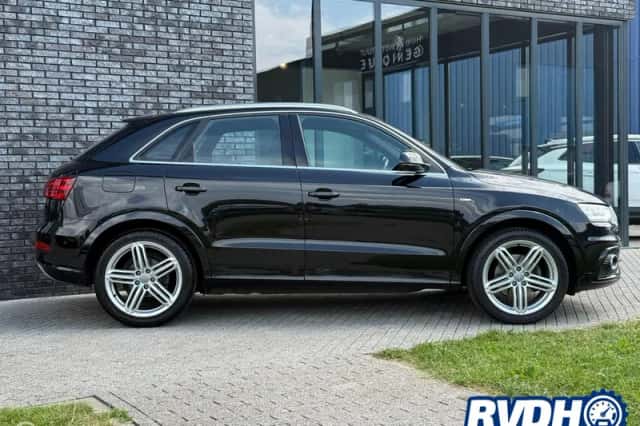 Audi Q3 (2015) thumbnail 5