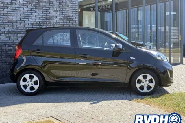 Kia Picanto (2013) thumbnail 2