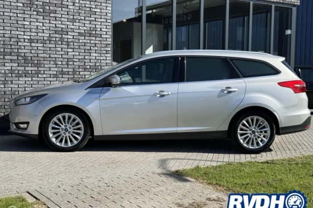 Ford Focus (2016) thumbnail 5