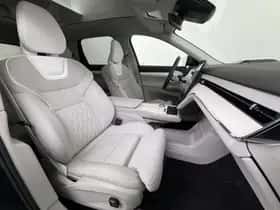 Volvo EX90 (2025) thumbnail 41