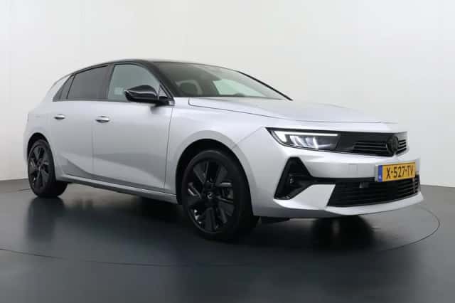 Opel Astra (2024) thumbnail 4