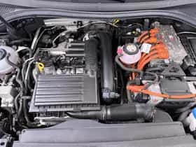 Volkswagen Tiguan (2022) thumbnail 16