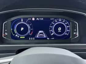 Volkswagen Tiguan (2022) thumbnail 35