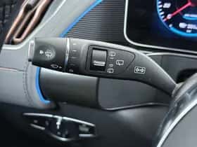 Mercedes-Benz EQC (2020) thumbnail 34