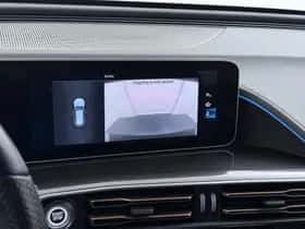 Mercedes-Benz EQC (2020) thumbnail 46