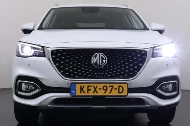 MG MG HS (2022) thumbnail 5