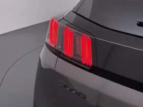 Peugeot 3008 (2023) thumbnail 2