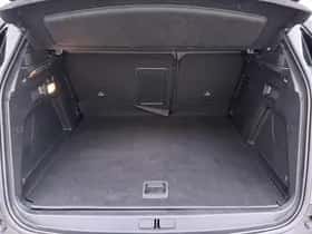 Peugeot 3008 (2023) thumbnail 11