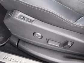 Peugeot 3008 (2023) thumbnail 21