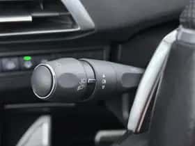 Peugeot 3008 (2023) thumbnail 29