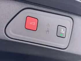 Peugeot 3008 (2022) thumbnail 14